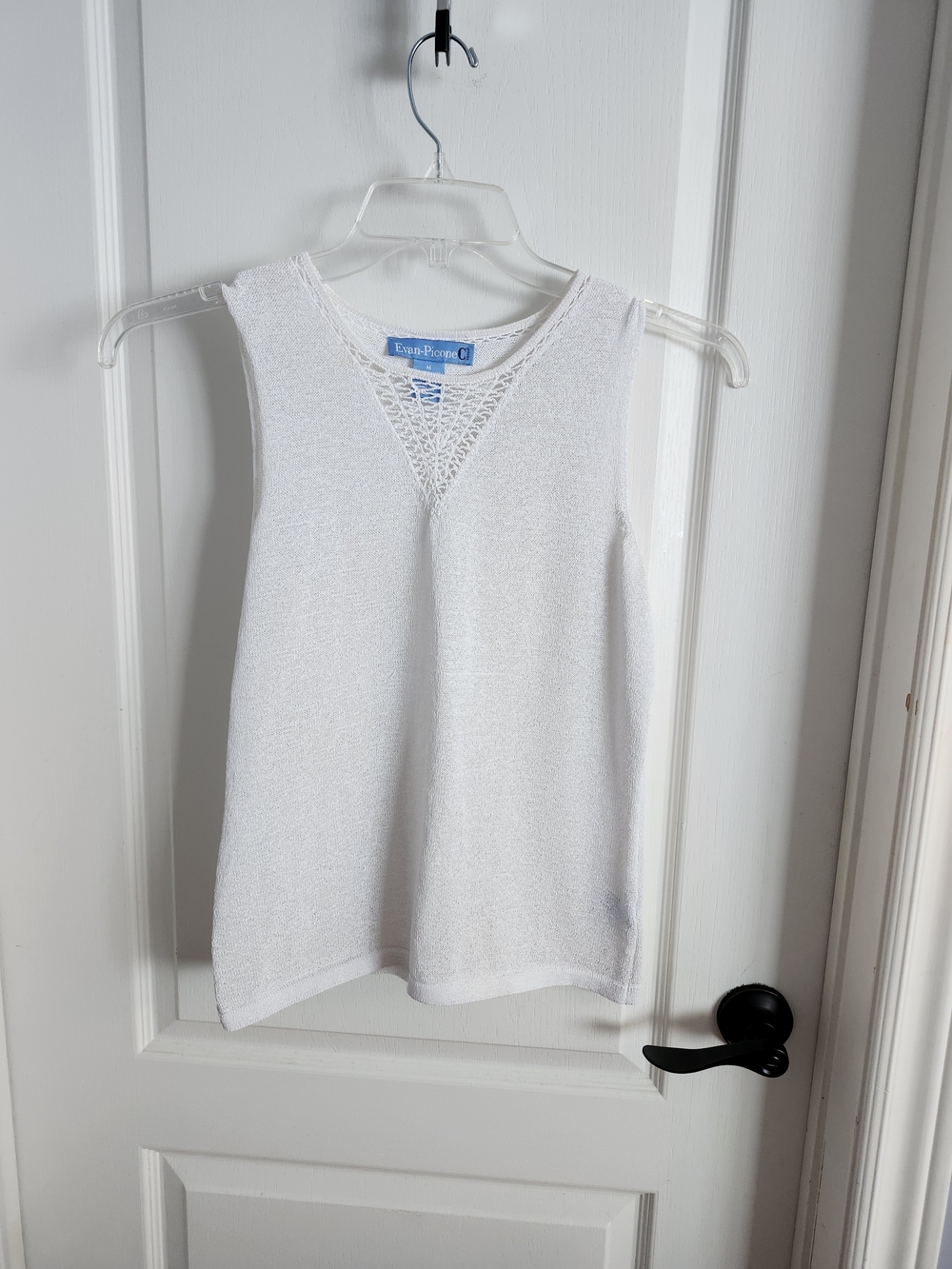 Evan Picone White Sleeveless Knit Top with Crochet V-Neck